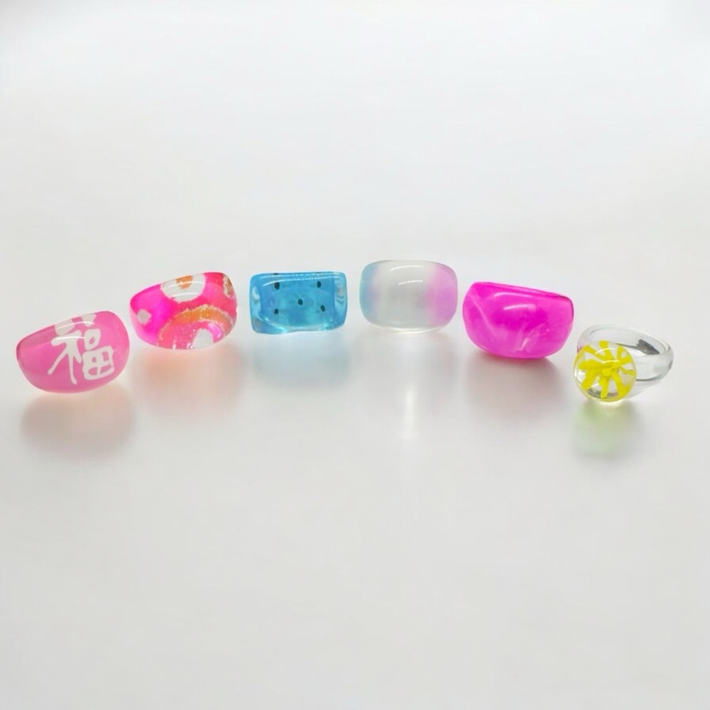 Lot Of 6 Vintage Domed, Square & Round Lucite Rings - Great 4 Reseller/Collector - Picture 1 of 10